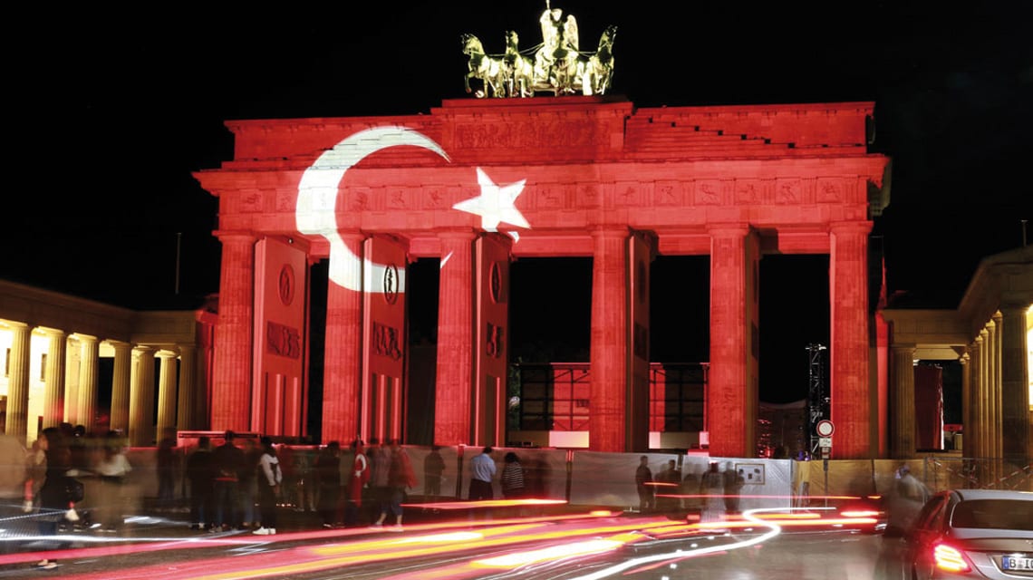 Almanya, Türkiye’yi küçük devletlerin kaprisine kurban etmemelidir